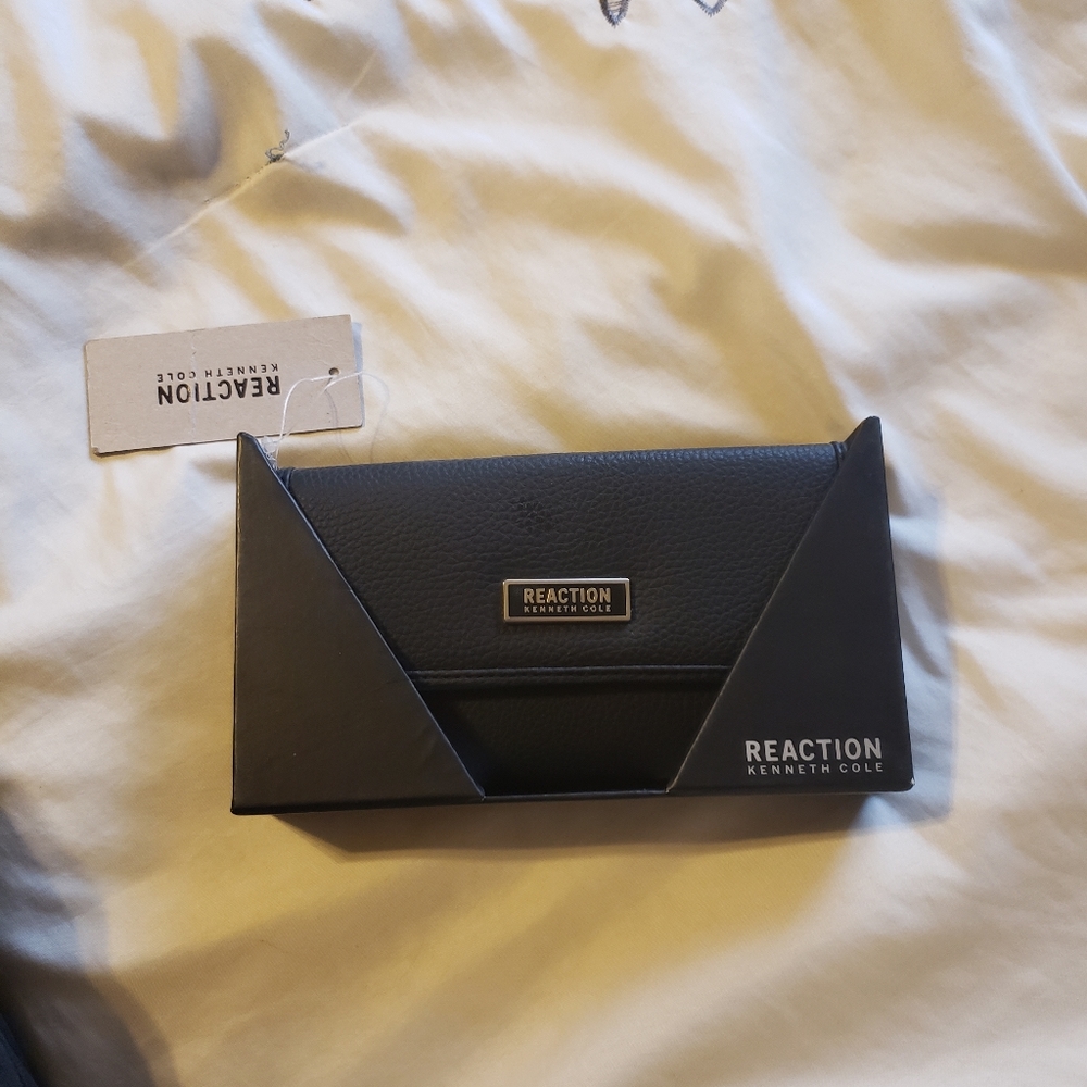 Kenneth Cole Women's Wallet